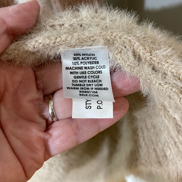 NWOT Super Soft Long Sweater fits like M spumoni colors almost - Picture 6 of 6